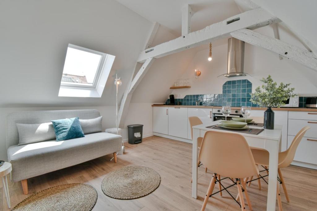 Residence Jean Hardy - Hyper Centre, Parking Gratuit, Wifi, Clim, Gare Valenciennes Exterior foto